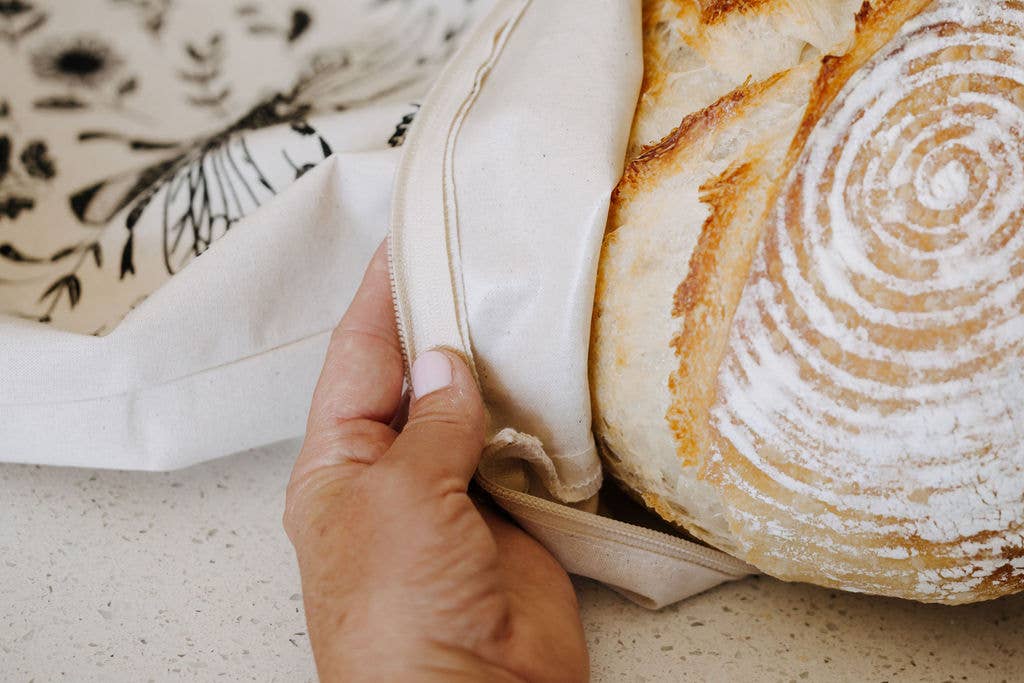 Lined Bread Bag with Bee Motif by Your Green Kitchen